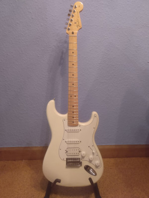Fender stratocaster standar mim