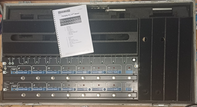 Rebaja Controladora de pedales Gigrig Pro14 midi + flightcase a medida