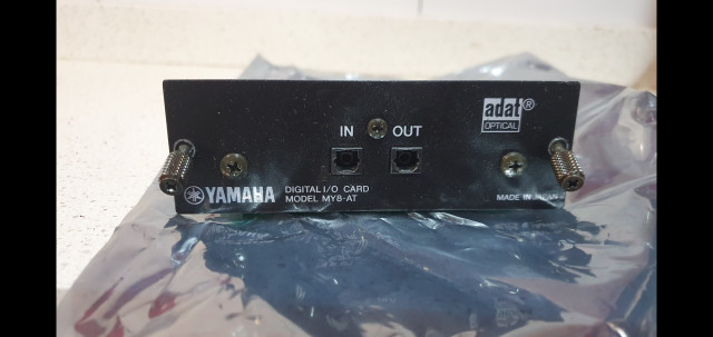 Tarjeta Yamaha MY8-AT (Mini-YGDAI estándar)