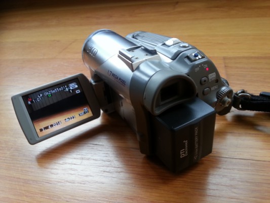 Videocamara Panasonic NV GS75-3CCD