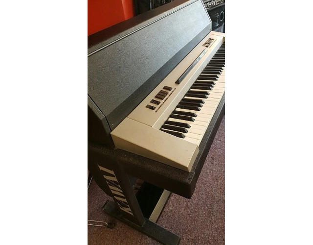 Piano electro acústico Kawai 705 M