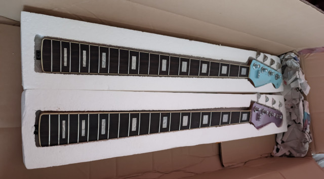 Hardware, electrónica, pastillas y mástiles de 2 Precision Harley Benton MV-4P