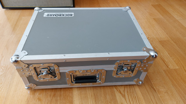 Rockboard by Warwick Quad 4.1 + Mod2 - Pedalera con Flight Case y Patchbay
