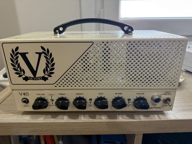 Victory Duchess lunchbox