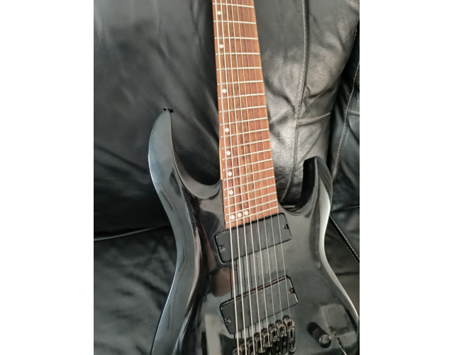 (o cambio) guitarra fanfret 8 cuerdas
