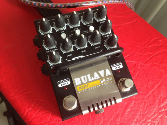 AMT Electronics SS-30 "Bulava" Previo de guitarra