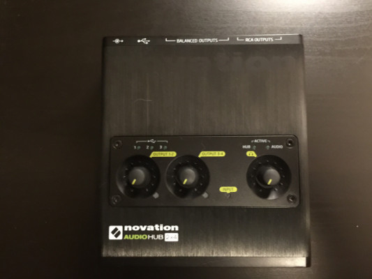 Novation Audiohub 2x4 - Nueva
