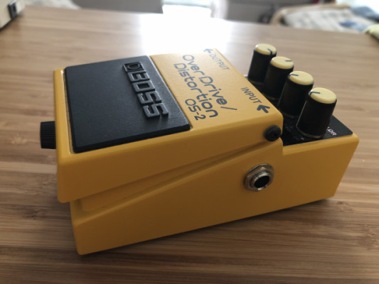 Pedal overdrive/distortion Boss OS-2