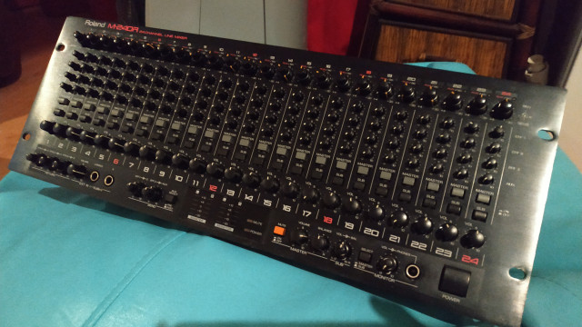 Roland M-240R Mixer 24 canales