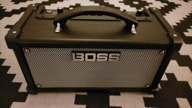 Amplificador guitarra Boss dual cube lx