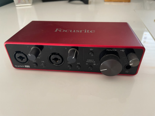 Focusrite Scarlett 2i2 3erGen reservado