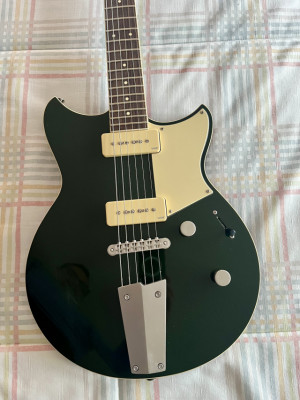 Guitarra YAMAHA REVSTAR RS502T