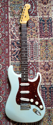 Fender stratocaster custom shop master desing MIM