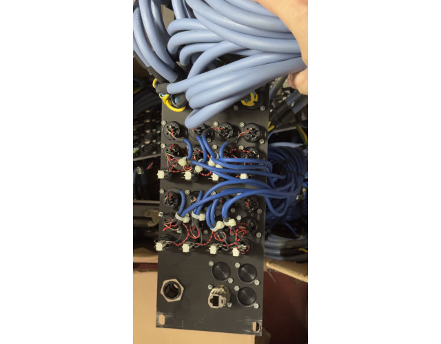 Panel de conexión 19” para sistema PA