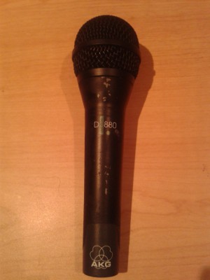 ó cambio AKG D 880 Microfono Vocal dinámico