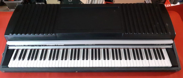 Rhodes Mark II 88 RESERVADO