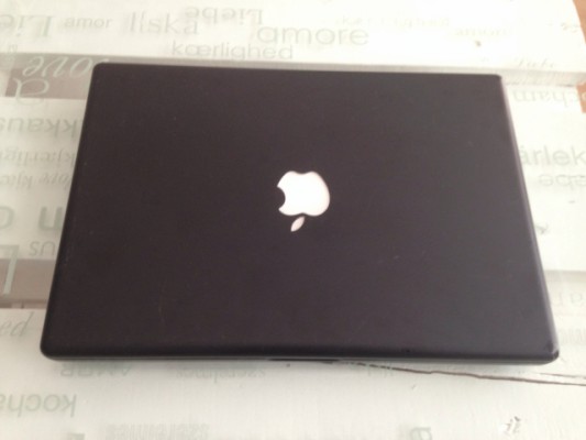 MacBook negro