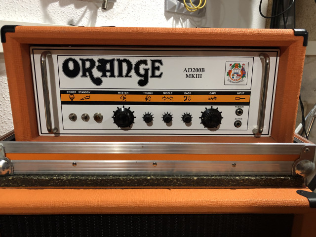 Amplificador Bajo Orange AD200B + Case