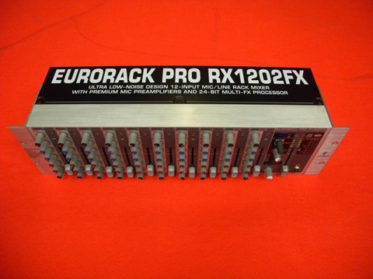 BEHRINGER EURORACK PRO1202FX