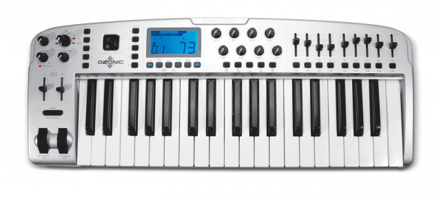 Teclado Midi y Interface Audio M-Audio Ozonic