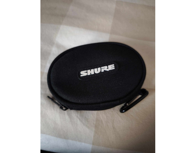 Auriculares Shure Se215
