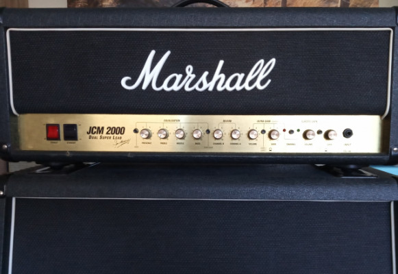 Marshall JCM 2000 + pantalla 4x12
