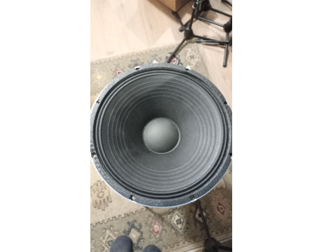 Altavoz de 15" Eminence Kappalite 3015LF