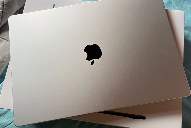 MacBook Pro 16" M1