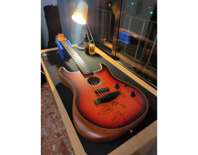 Fender Acoustasonic Stratocaster USA