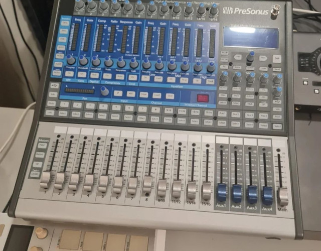 Presonus StudioLive 16.0.2 USB con fligthcase