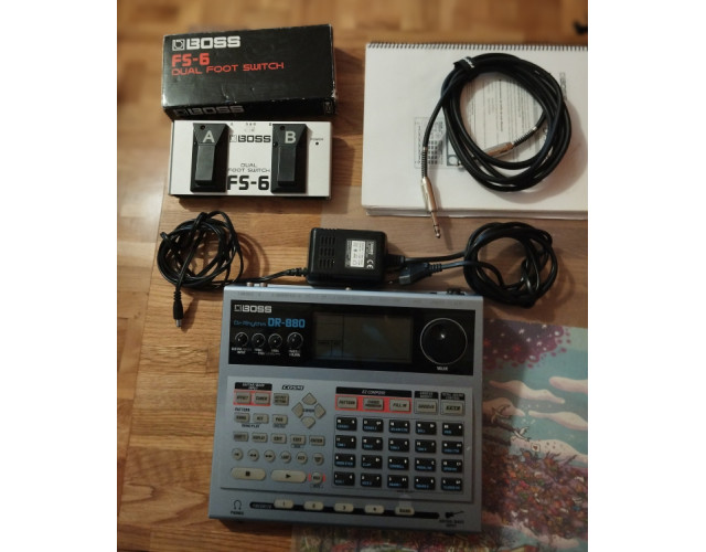 Vendo Boss Dr-880.       Rebajada a 200€
