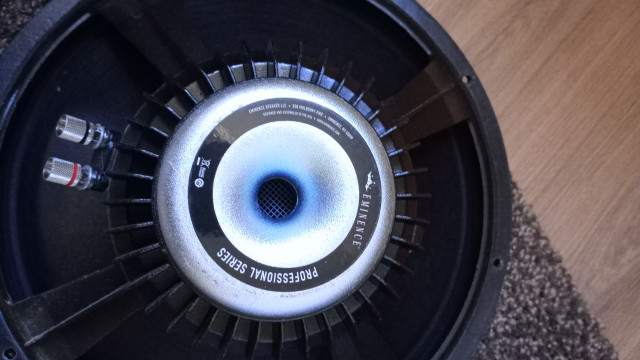 Altavoz de 15" Eminence Kappalite 3015LF