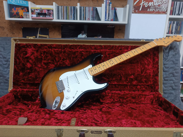 FENDER STRATOCASTER AMERICAN ORIGINAL 50s SUNBURST (Envío incl.)