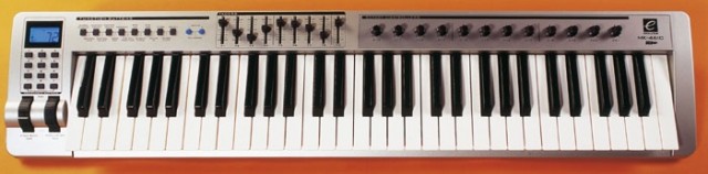 teclado controlador MIDI USB Evolution MK461C