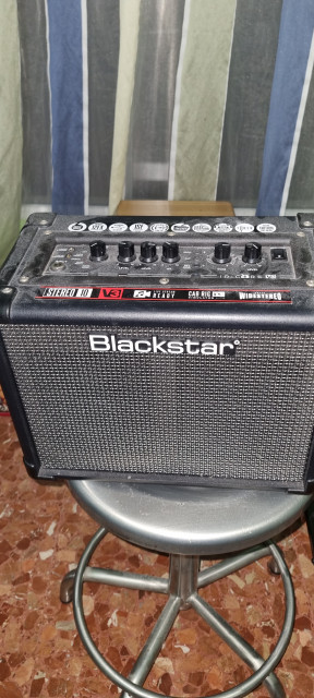 O vendo Blackstar stereo 10 v.3 en mano