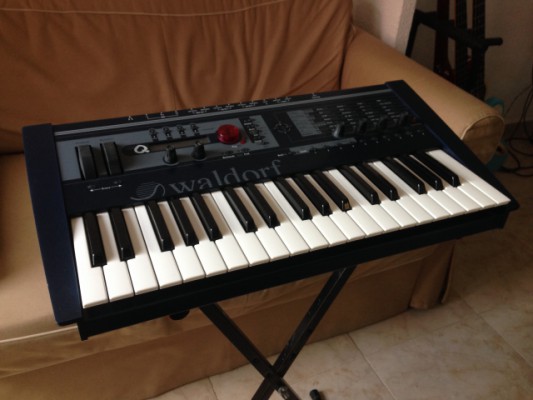 Waldorf Micro Q teclado