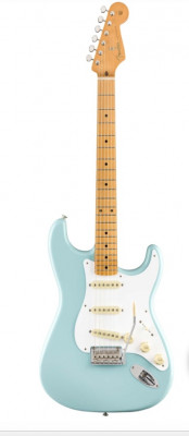 Stratocaster Daphne blue