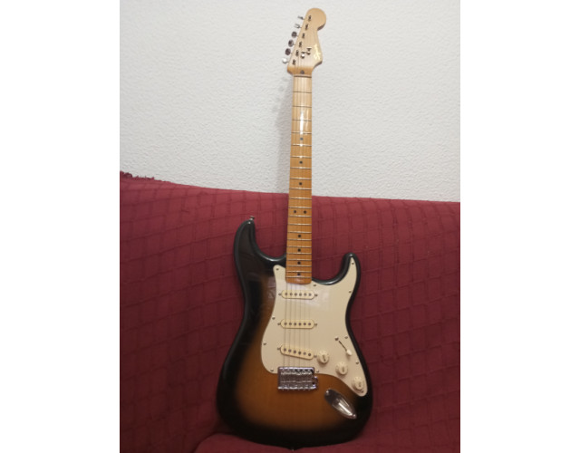Squier stratocaster classic vibe 50's