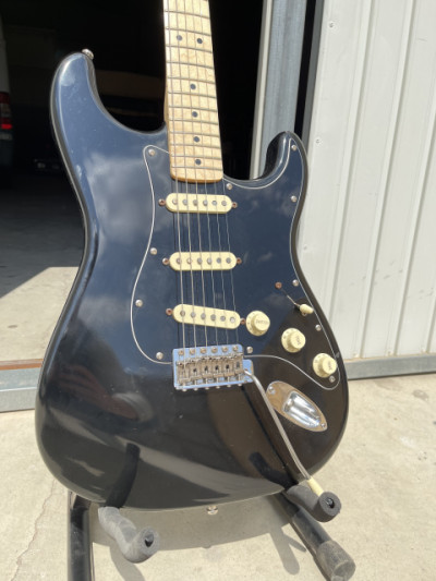Fender stratocaster American Vintage 70 Black (AV)