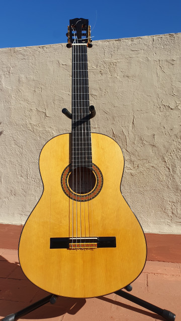 Guitarra flamenca del luthier Mario Romero