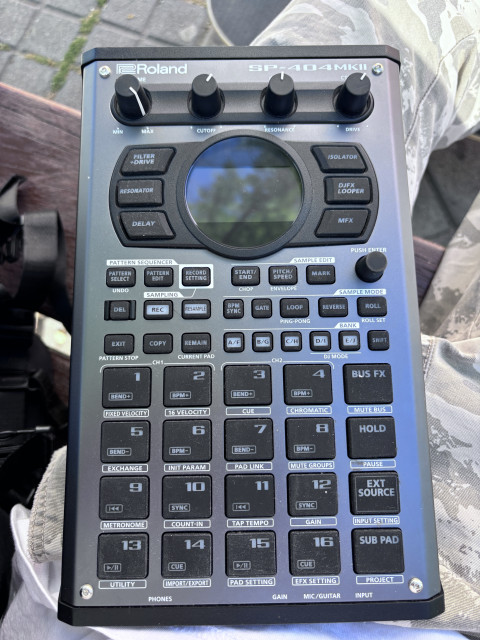 SP404MKII sampler