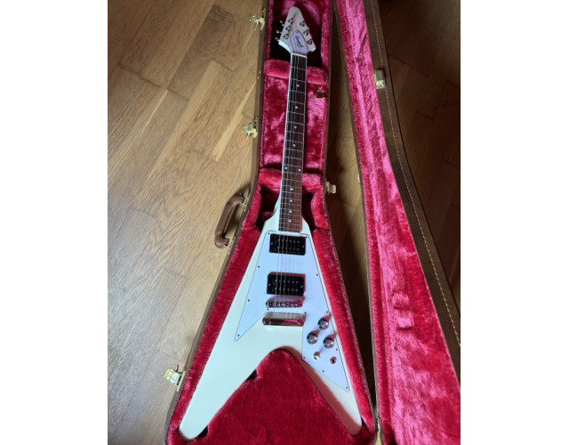 Gibson Flying V 70’s Classic white