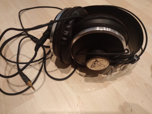 Auriculars AKG