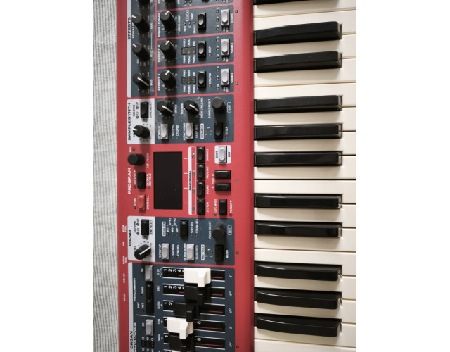 Nord Electro 6D 61 (2023) + Factura