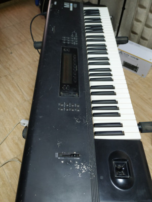 Teclado  Korg M-1(pila nueva y revision completa en s.tecnico + 5 tarjetas
