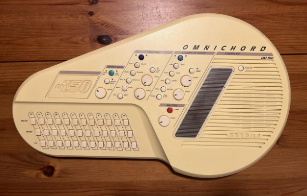 Suzuki Omnichord OM-150 (1993)