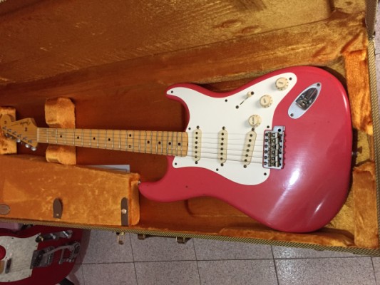 Reservada!Fender Stratocaster 57 Custom Shop Journeyman Relic Faded Fiesta Red