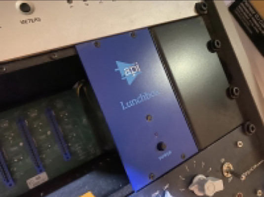 API Lunchbox 6 slots y soporte para rack