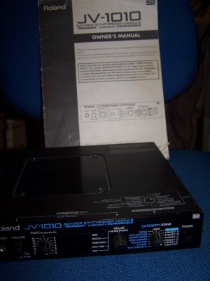 Roland JV1010