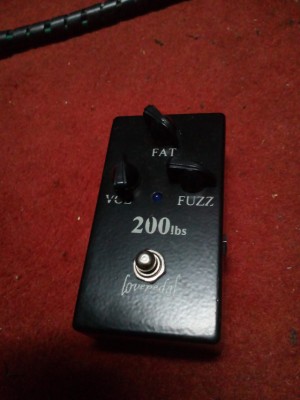 Vendo/cambio Lovepedal 200lbs fuzz